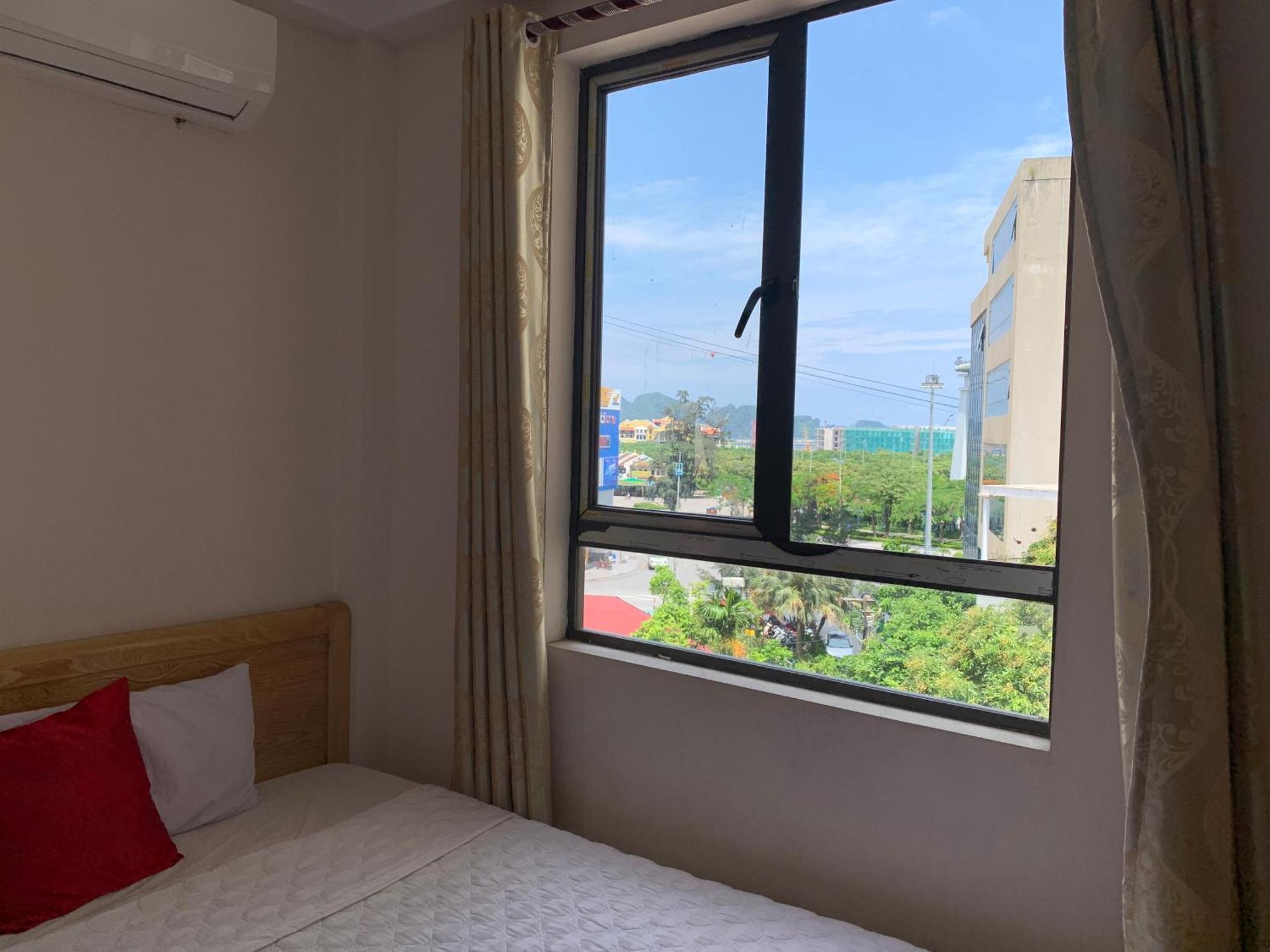 Quynh Yen Hotel Ha Long Exterior foto